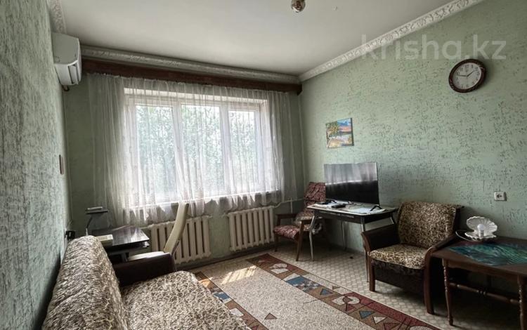 1-комнатная квартира · 56 м² · 5/5 этаж, Сауранбаева за 170 000 〒 в Алматы, Турксибский р-н — фото 2