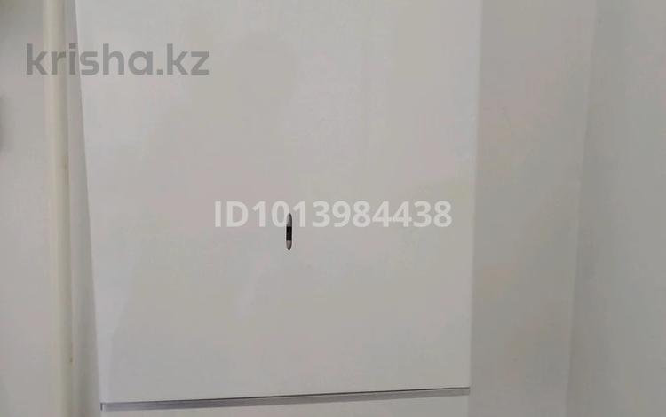 3-бөлмелі пәтер · 70 м² · 3/3 қабат, Санырык батыр 55 55к2, бағасы: 16.5 млн ₸ в Таразе — фото 2