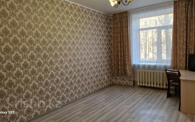 2-бөлмелі пәтер, 45 м², 1/3 қабат, Дзержинского 7, бағасы: 14.2 млн 〒 в Костанае — фото 2