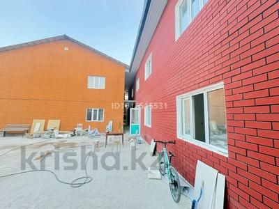 Отдельный дом · 16 комнат · 610 м² · 5.5 сот., Волховская 180 — Тлендиева / Карасай батыра за 4 млн ₸ в Алматы, Алмалинский р-н