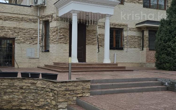 Жеке үй · 5 бөлме · 300 м² · 15 жүзд., Таужиеги 44, бағасы: 2 млн ₸ в Алматы, Бостандыкский р-н — фото 6