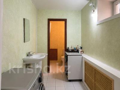 Жеке үй · 8 бөлме · 209 м² · 10 жүзд., Тауэльсездек 90, бағасы: 73 млн ₸ в Тобыле