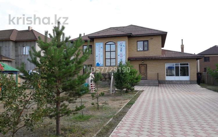 Отдельный дом • 4 комнаты • 300 м² • 10 сот., Кожа Ахмет Яссауи 10 за 70 млн 〒 в Косшы — фото 2