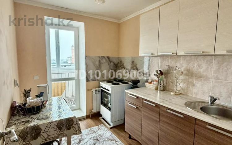 1-комнатная квартира · 37 м² · 4/9 этаж, карасай батыр 22г — конституция , Куляш байсеитова за 20 млн ₸ в Астане, Сарыарка р-н — фото 2
