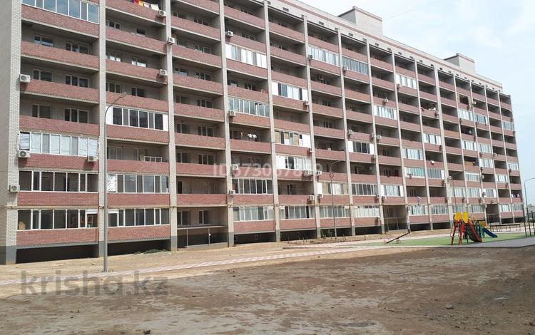1-комнатная квартира · 40 м² · 7/9 этаж, мкр Береке 21 за 15 млн ₸ в Атырау — фото 19