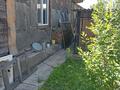 Жеке үй · 3 бөлме · 700 м² · 7 жүзд., Бытовиков 12 — Остановка 4 омская, бағасы: 10 млн ₸ в Семее — фото 7