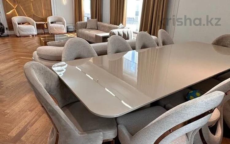 3-бөлмелі пәтер · 150 м² · 6 қабат, Бухар жырау 28А, бағасы: 1 млн ₸ в Астане, Есильский р-н — фото 2