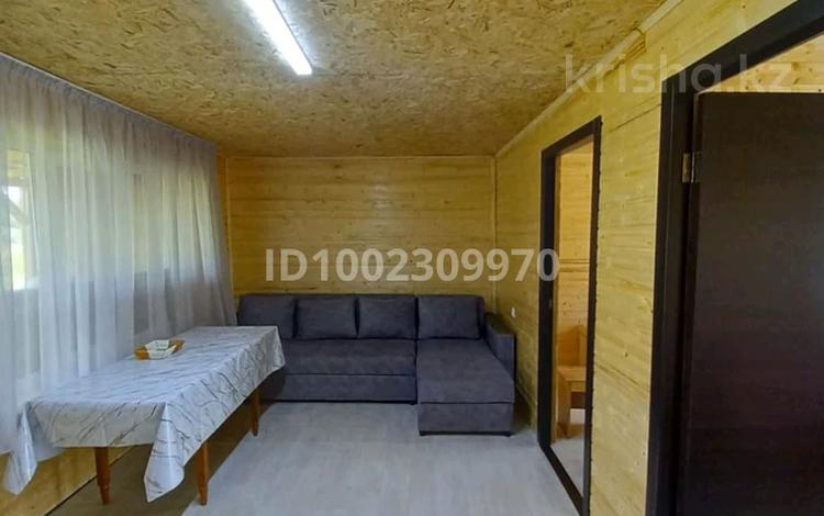 Дом · 3 комнаты · 36 м², Сибины за 20 000 ₸ в Усть-Каменогорске — фото 2
