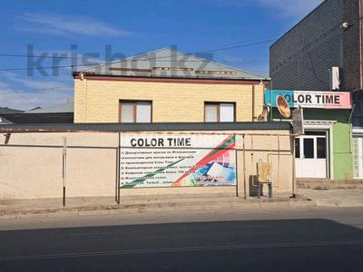 Отдельный дом · 5 комнат · 171.6 м² · 4 сот., 11-й микрорайон, Желтоксан 207 — На против кафе Парвиз за 650 000 ₸ в Шымкенте, Енбекшинский р-н