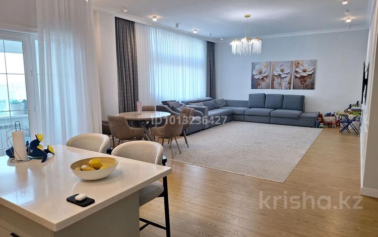 3-комнатная квартира · 140 м² · 11/25 этаж, Динмухаммед Кунаев 12 за 800 000 ₸ в Астане, Есильский р-н — фото 2