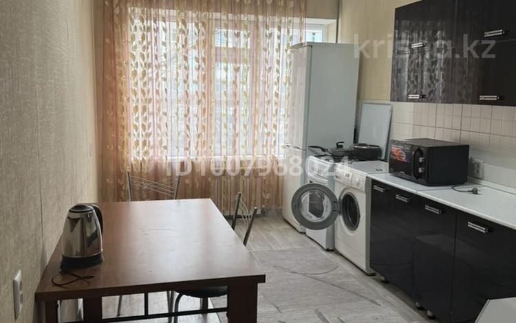 1-бөлмелі пәтер · 40 м² · 1/5 қабат, 3-й мкр, бағасы: 120 000 ₸ в Актау — фото 2