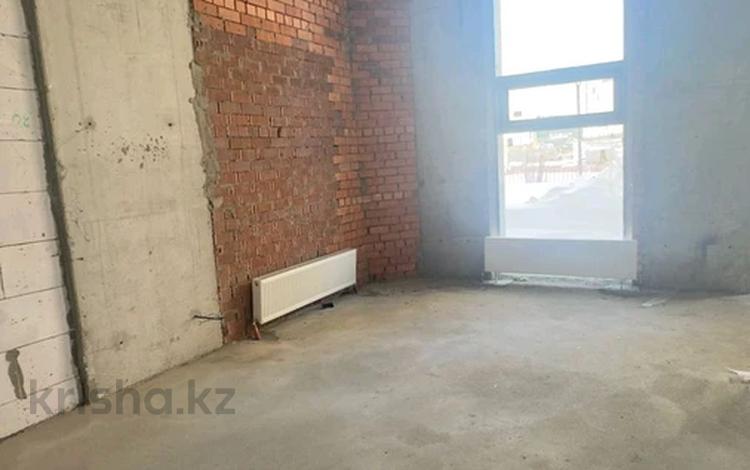 Свободное назначение, офисы, магазины и бутики, общепит, салоны красоты, медцентры и аптеки, образование, развлечения, кабинеты и рабочие места, студии · 56 м² за 400 000 ₸ в Астане, Нура р-н — фото 7