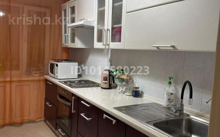 2-бөлмелі пәтер · 51.1 м² · 2/5 қабат, Михайловка ш/а., Крылова 60, бағасы: 25 млн ₸ в Караганде, Казыбек би р-н — фото 2