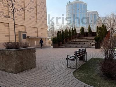 2-комнатная квартира · 65 м² · 13/14 этаж, Манаса за 80 млн 〒 в Алматы