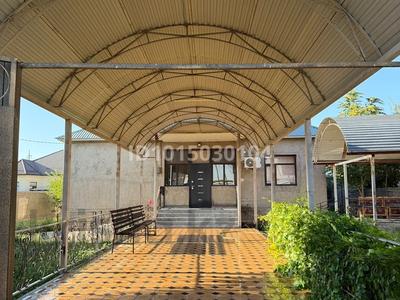 Отдельный дом · 6 комнат · 200 м² · 8 сот., Қоңырсу 68 — Рядом: 7 поликлиника,средняя школа 127,Баня(Алтын Арашан) за 50 млн ₸ в Шымкенте, Енбекшинский р-н