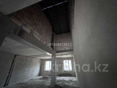 Отдельный дом · 4 комнаты · 250 м² · 4 сот., 21-й мкр 11 за 26 млн 〒 в Актау