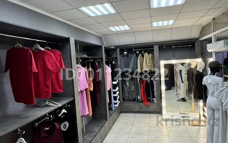 Магазины и бутики · 23 м² за 700 000 ₸ в Уральске — фото 8