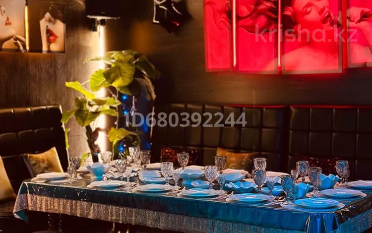 Дом · 5 комнат · 175 м², Маншук Маметовой 18А за 100 000 〒 в Шымкенте — фото 34