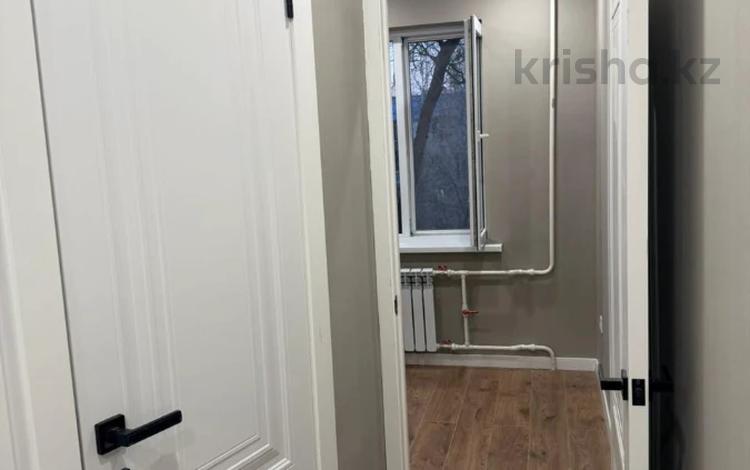 2-комнатная квартира · 42 м² · 3/5 этаж, мкр Аксай-2 за 32.5 млн ₸ в Алматы, Ауэзовский р-н — фото 2