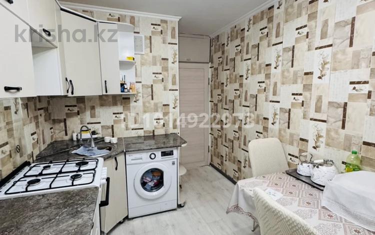 3-комнатная квартира · 64 м² · 2/5 этаж, мкр Салтанат 7 — Шостаковича за 19 млн ₸ в Таразе — фото 2