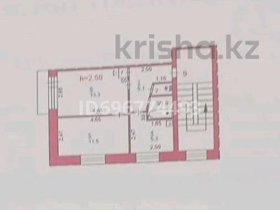 2-комнатная квартира, 38 м², 3/5 этаж, Нурмагамбетова 132 — Ж/Д училища 2-ой Павлодар , магазин Луч за 15 млн 〒