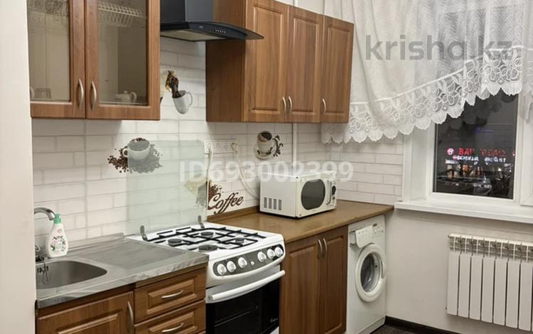1-комнатная квартира · 39.9 м² · 3/9 этаж, мкр Аксай-4 — Ул.Улугбека - угол ул. Момыш Улы за 240 000 ₸ в Алматы, Ауэзовский р-н — фото 17