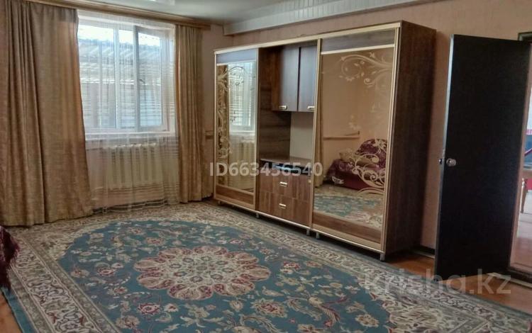 2-комнатный дом помесячно, 120 м², 12 сот., Казахстанская 62 за 150 000 〒 в Талдыкоргане — фото 11