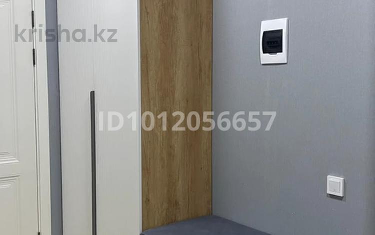 1-комнатная квартира · 55.5 м² · 3/5 этаж, просп. Тауелсиздик 12Ак1 за 26 млн ₸ в Актобе — фото 2