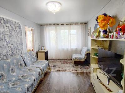 3-бөлмелі пәтер · 45 м² · 5/5 қабат, 12-шағынаудан, бағасы: 9 млн ₸ в Караганде, Алихана Бокейханова р-н