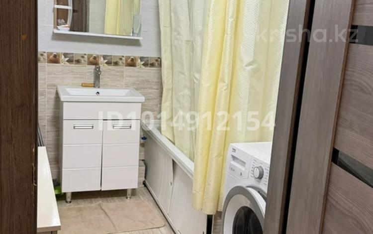 2-комнатная квартира · 38 м² · 1/10 этаж, Райымбека 481/1 — Сайна-Райымбека за 250 000 ₸ в Алматы, Алатауский р-н — фото 2
