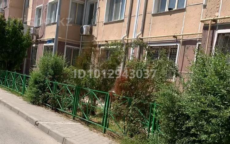2-комнатная квартира · 55 м² · 1/5 этаж, мкр Акжайык 6б за 150 000 ₸ в Шымкенте, Абайский р-н — фото 2
