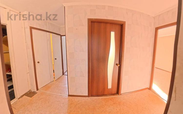 2-бөлмелі пәтер · 43.9 м² · 3/5 қабат, 1 ш/а, Есет-батыра 103, бағасы: 11.3 млн ₸ в Актобе, мкр 5 — фото 3