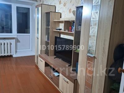 3-бөлмелі пәтер · 61 м² · 5/5 қабат, Шахтостроителей 46, бағасы: 8 млн ₸ в Алтае