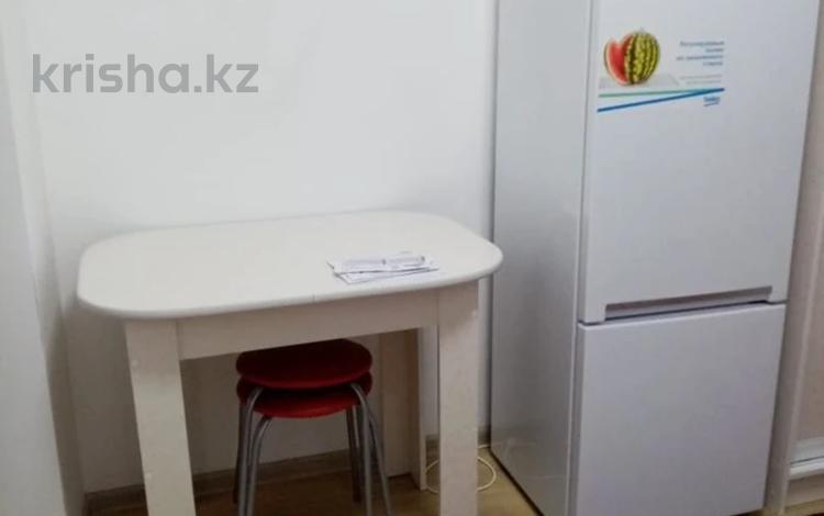 1-бөлмелі пәтер · 17 м² · 7/9 қабат, Райымбек батыра 275 — Халиулина, бағасы: 15 млн ₸ в  — фото 3