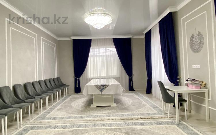 Жеке үй • 5 бөлмелер • 450 м² • 10 сот., мкр Кунгей , Сейткулова 36, бағасы: 85 млн 〒 в Караганде, Казыбек би р-н — фото 2