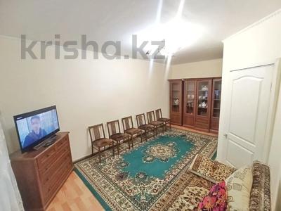 1-комнатная квартира, 40 м², 3/9 этаж, мкр Аксай-1А за 22 млн 〒 в Алматы, Ауэзовский р-н