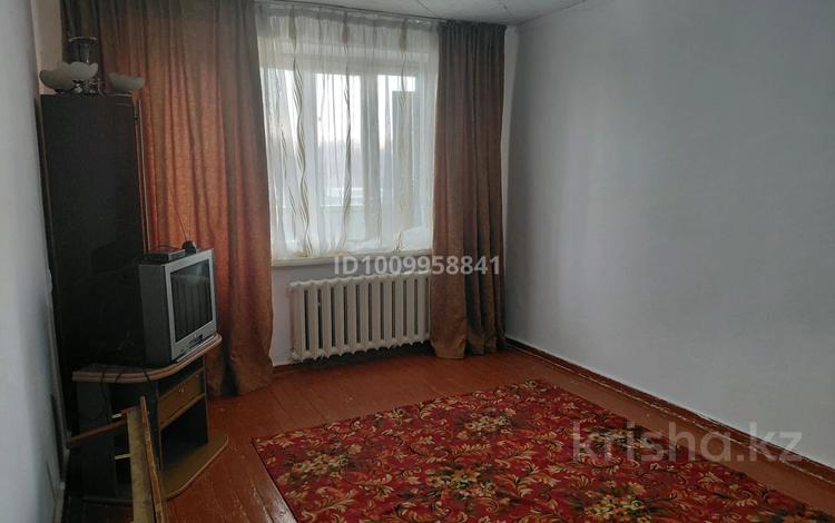 1-бөлмелі пәтер · 36 м² · 4/4 қабат, Рысбек батыр 6 — Район Химпас напротив народный банк рядом гор.больница 5 полик ровд, бағасы: 6.5 млн 〒 в Таразе — фото 2