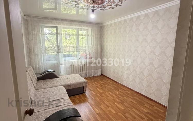 1-комнатная квартира · 37 м² · 5/5 этаж, мкр Самал 40 — 9 мкр базарчик за ~ 8.2 млн 〒 в Таразе — фото 2