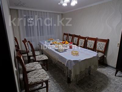 5-комнатная квартира · 90.1 м² · 4/5 этаж, Жандосова 2 за 35 млн 〒 в Шымкенте, Туран р-н