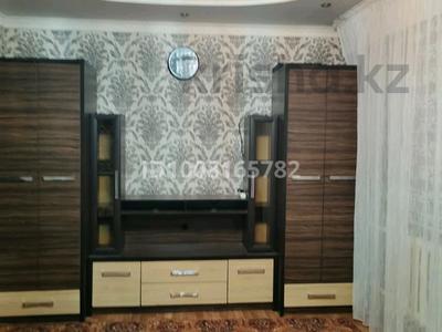 3-комнатная квартира · 60 м² · 1/1 этаж, Есенова — Мустафа Шокая Есенова Хангельдина за 130 000 〒 в 