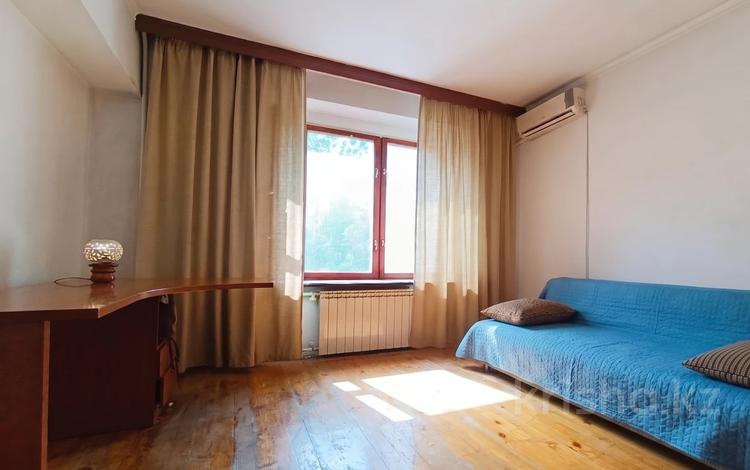 3-комнатная квартира · 83 м² · 5/5 этаж, Богенбай батыра — Шарипова за 73 млн ₸ в Алматы, Алмалинский р-н — фото 2