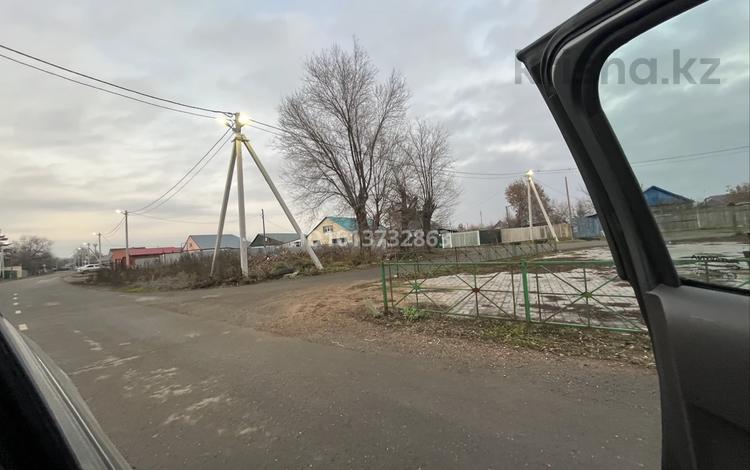 Участок · 5 соток, Еңбекші 23 — 1 школы за 3.4 млн ₸ в Аксае — фото 2