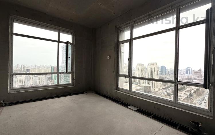 4-бөлмелі пәтер · 225 м² · 8/18 қабат, Динмухамеда Кунаева 8а, бағасы: 280 млн ₸ в Астане, Есильский р-н — фото 2