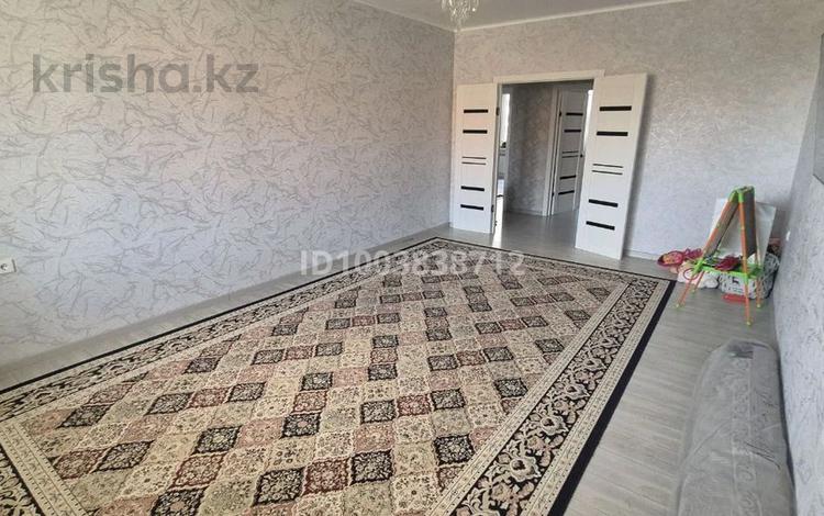 3-комнатная квартира · 87 м² · 1/5 этаж, мкр. Зачаганск пгт, Камбар батыр 4 — Находится возле школы №10 за 35 млн ₸ в Уральске — фото 2