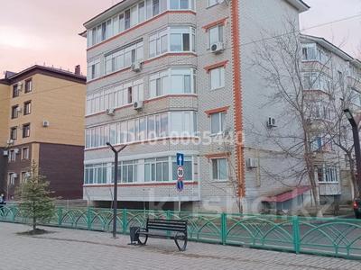 3-бөлмелі пәтер · 106 м² · 1/5 қабат, мкр Кунаева 74 — Возле 44 школы, бағасы: 43 млн ₸ в Уральске