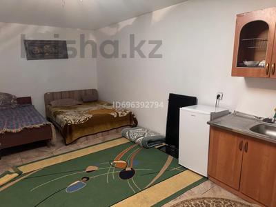 1-бөлмелі пәтер · 45 м², Ақбұлақ ш/а. 6 — Шажимбай, бағасы: 150 000 ₸ в Алматы, Алатауский р-н