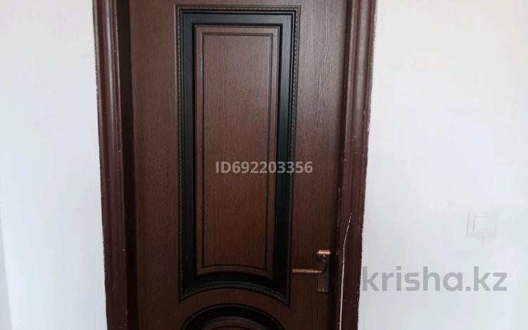 Часть дома · 4 комнаты · 90 м² · 5 сот., Саяхат 19 1 а — ул Айдосова за 12.5 млн 〒 в  — фото 2