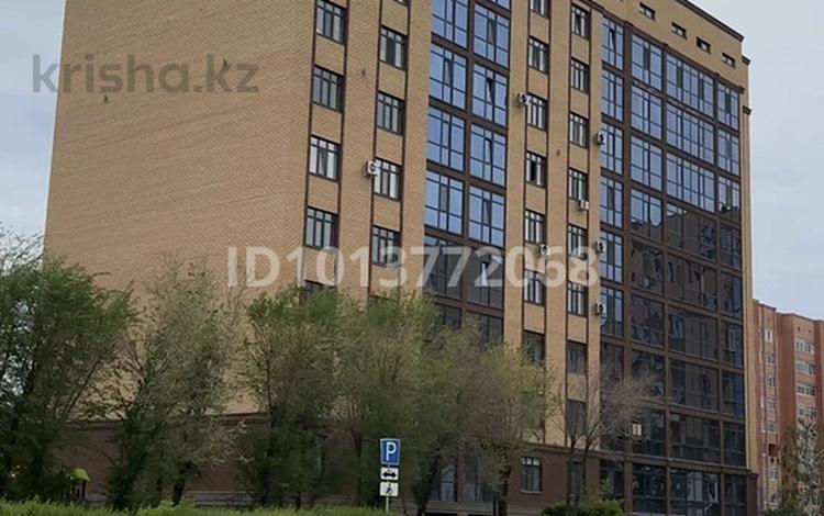 4-комнатная квартира · 136.7 м² · 6/9 этаж, Абулкасымова 84/1 — Центральный парк за ~ 61.5 млн ₸ в Кокшетау — фото 2