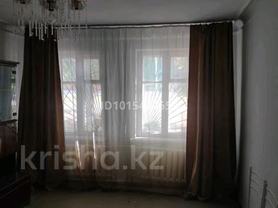 3-бөлмелі пәтер · 62 м² · 1 қабат, Толе би 78 — Дворец Баласагуни, бағасы: 65 000 ₸ в Таразе