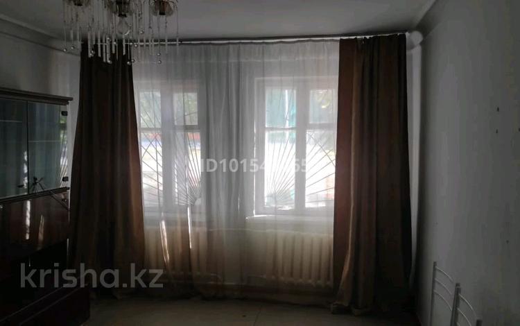 3-комнатная квартира · 62 м² · 1 этаж, Толе би 78 — Дворец Баласагуни за 75 000 ₸ в Таразе — фото 2